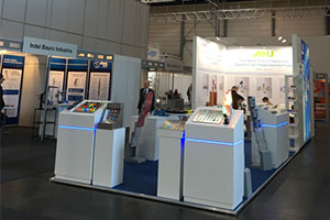 我們參加了德國的漢諾威工業博覽會